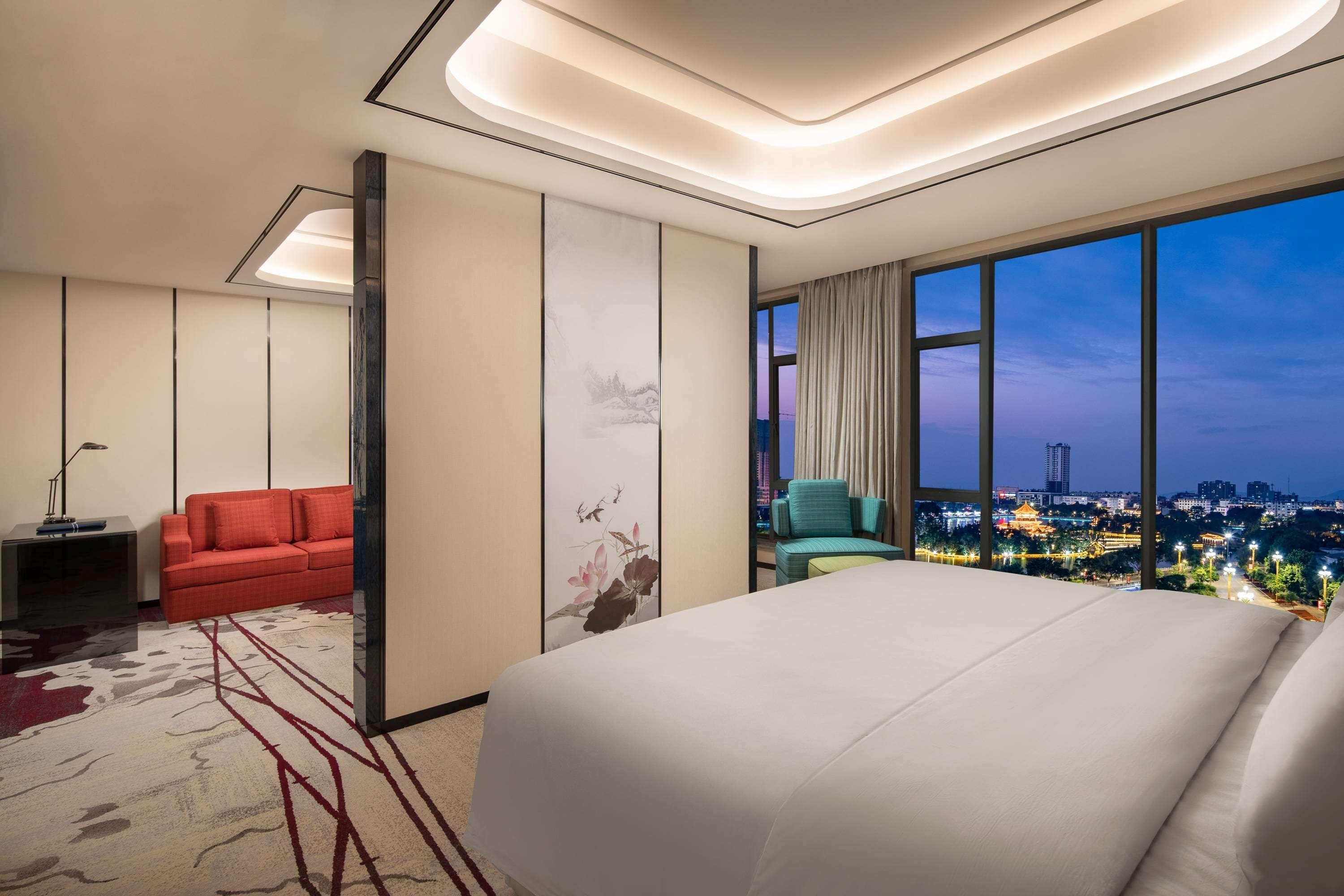 Ramada By Wyndham Mengzi Suites Eksteriør bilde